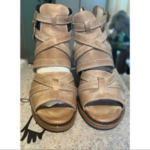 freebird by steven womens claw booties taupe size 10
